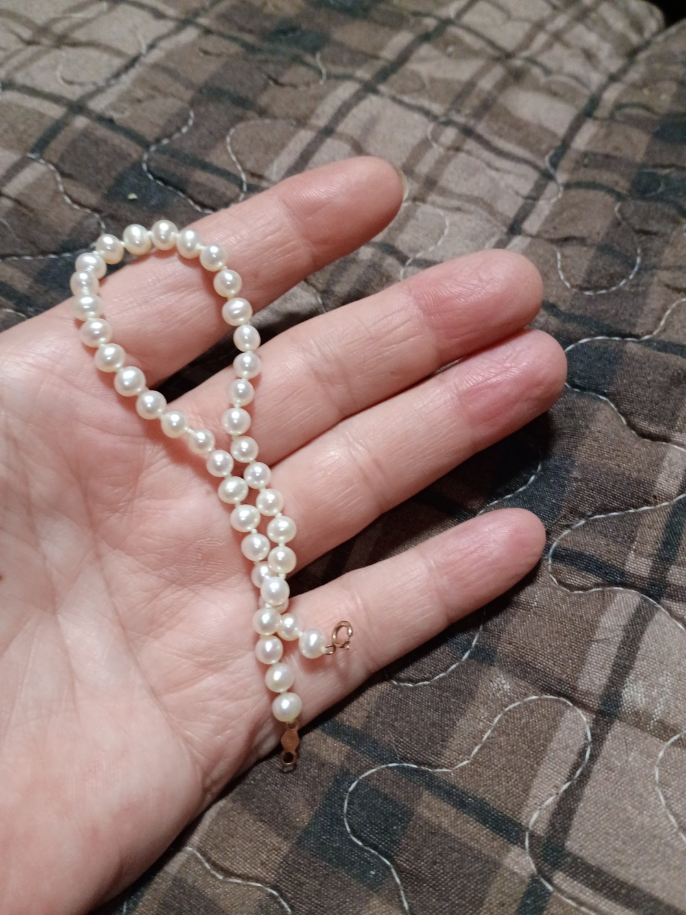 Elegant White Pearl Bead Bracelet Classic Women’s Jewelry - Picture 2 of 4